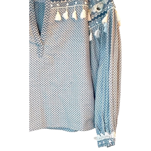 Dodo Bar Or Light Blue Embroidered Blouse - Picture 10 of 12